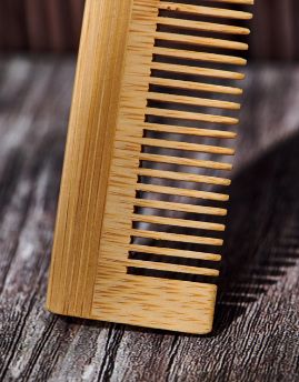 Peigne à cheveux en bambou